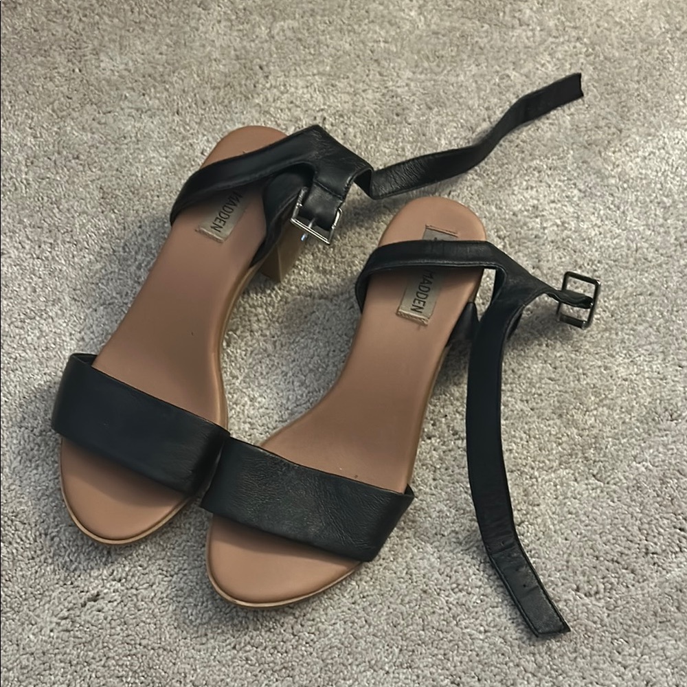Steve Madden Black Heels Elegant Design